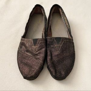 TOMS black gold metallic slip-on flat